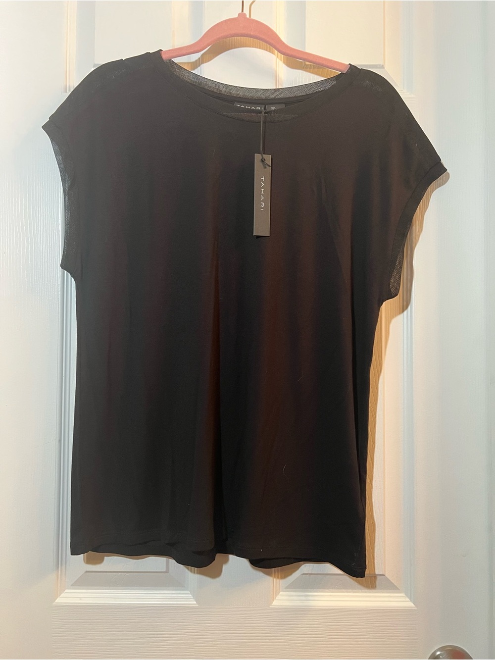🦋NWT Tahari Black Cap Sleeve Tunic Top size large - Picture 3 of 8
